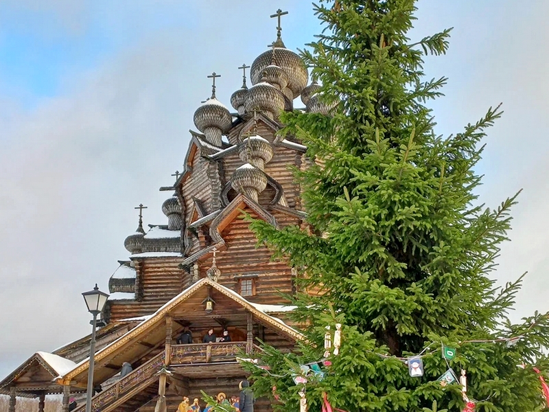 Новогодняя программа в этнопарке «Богословка» (с душевным чаепитием) и духовное наследие Колтушских высот (с посещением кирхи Святого Георгия и традиционным обедом)