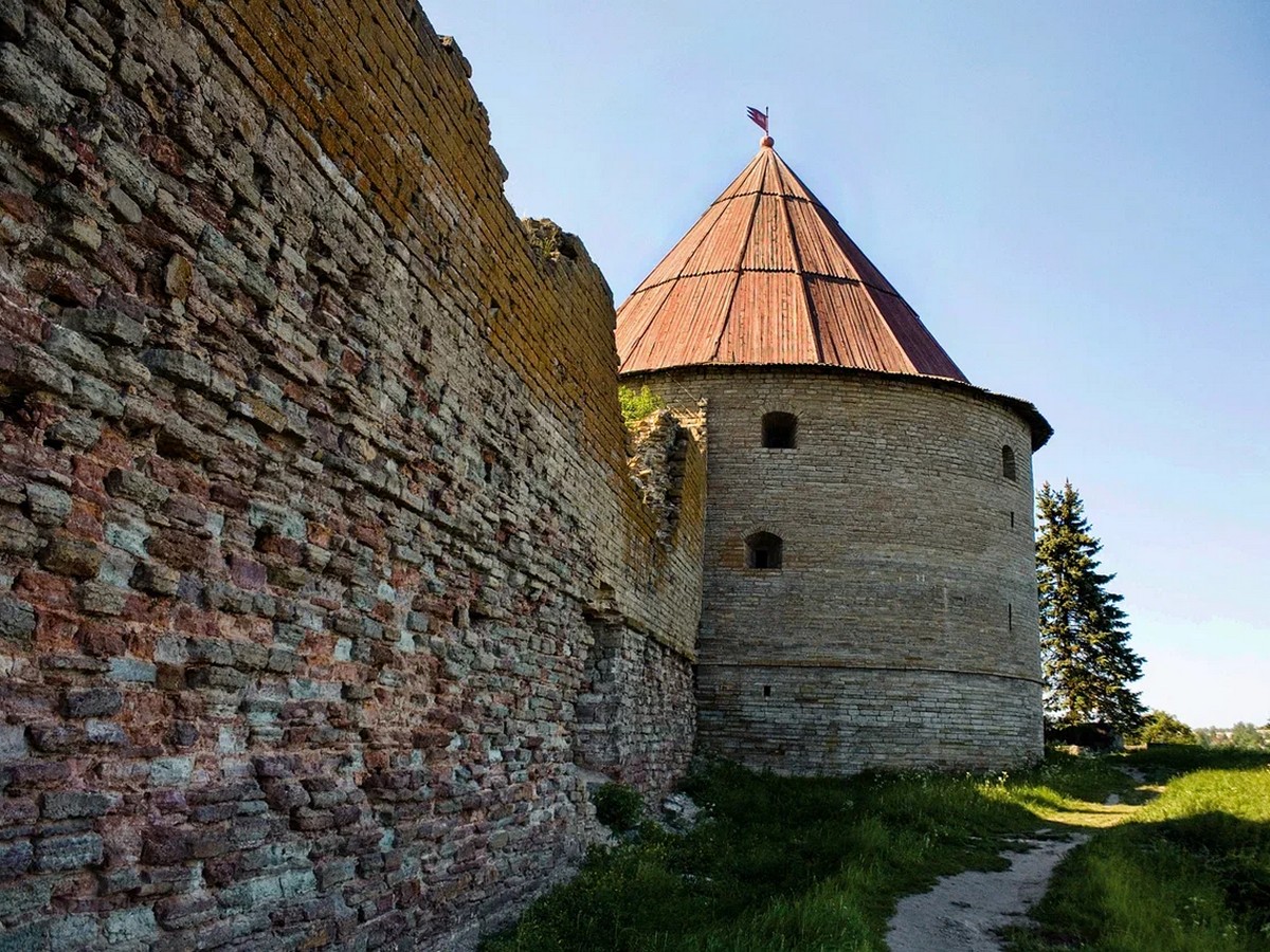 Крепость Орешек - Синявино (с переправой и экскурсией по крепости)