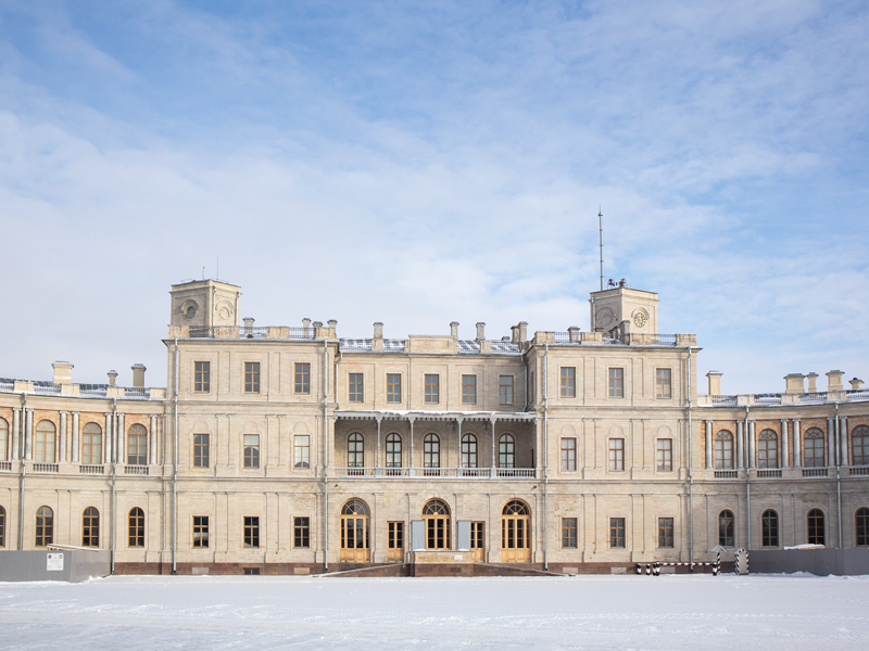 «Новогоднее пожелание»: праздничная программа в  Гатчине с посещением Большого Гатчинского дворца и Приоратского замка