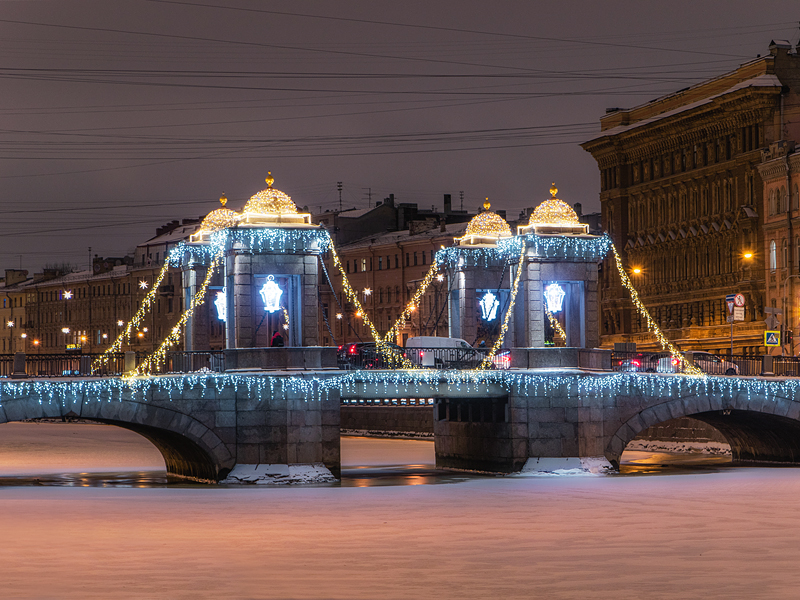 Мосты Петербурга с шампанским! (с ужином и новогодней концертной программой в банкетном зале «Подкова»)