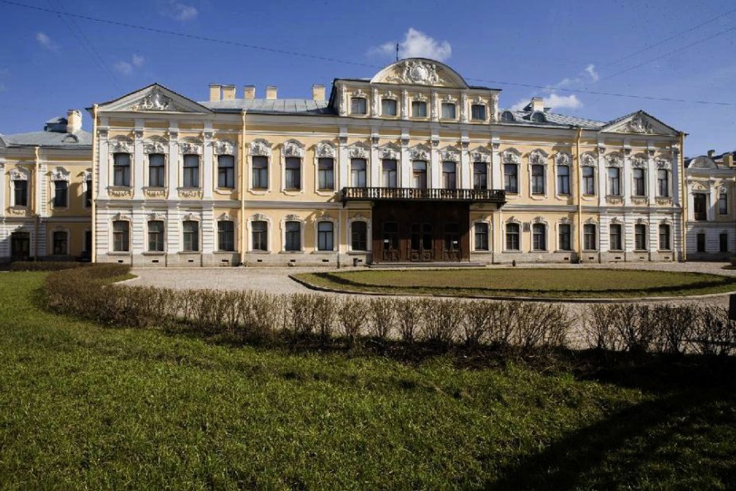 Шереметьевский дворец на волге