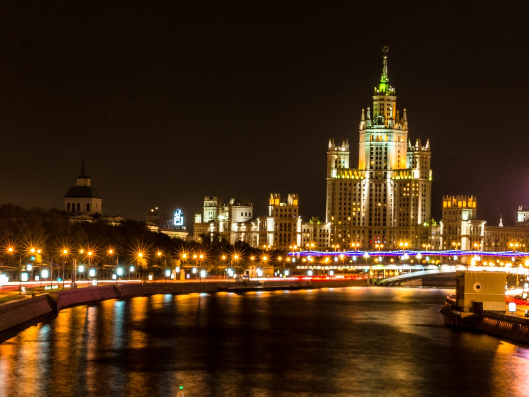 Ночь в Москве