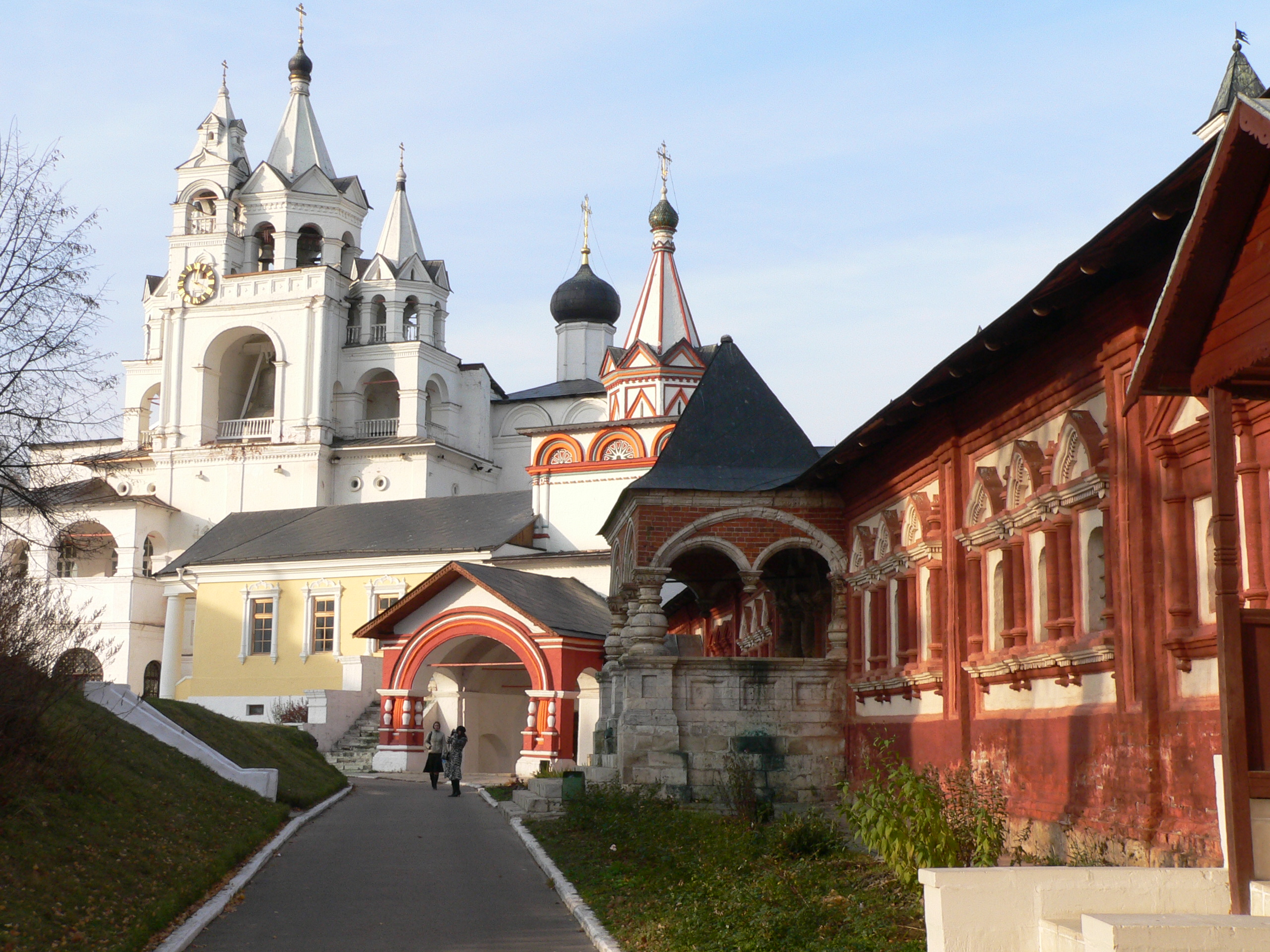 Звенигород монастырь осень