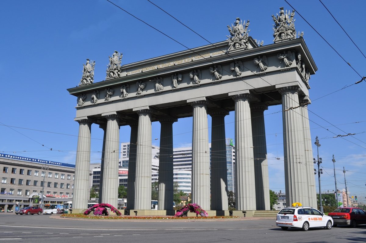 Московские вороты. Московские триумфальные ворота в Санкт-Петербурге. Московские триумфальные ворота (в. п. Стасов). Московская Триумфальная арка в Санкт-Петербурге. В.Стасов. Московские триумфальные ворота. Санкт-Петербург. 1834–1838..