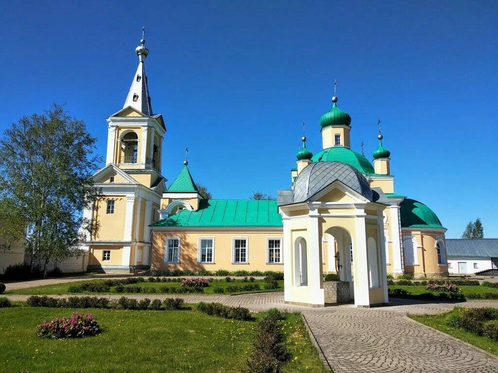 Оятский монастырь введено оятский женский фото