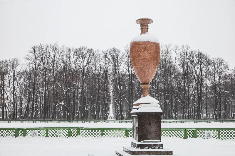 ЛЕТНИЙ САД - ПОКУШЕНИЕ И СУДЬБОНОСНАЯ ВСТРЕЧА