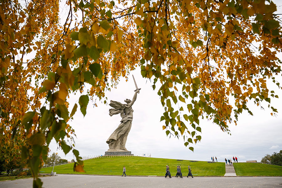 МАМАЕВ КУРГАН