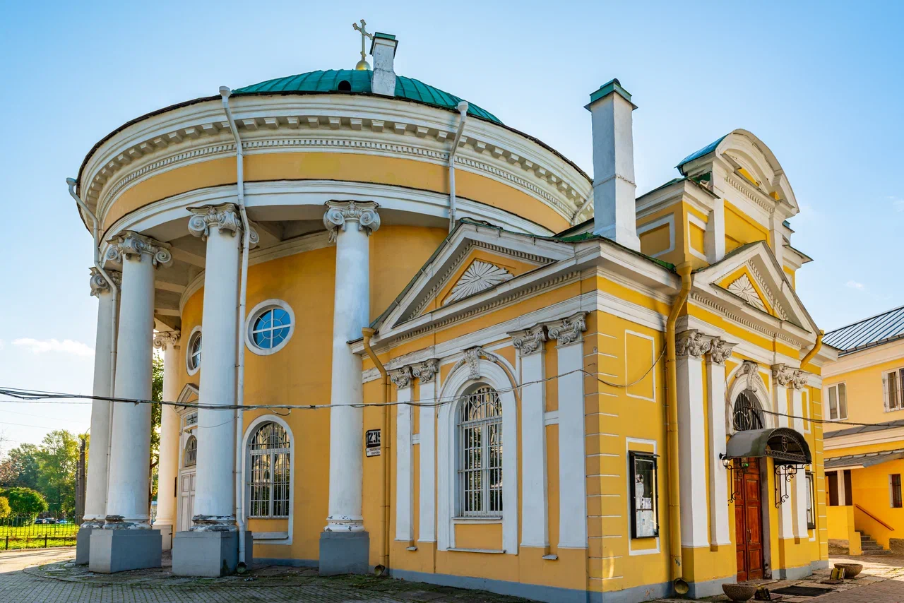 «ПАСХА И КУЛИЧ», ДАЧА КУШЕЛЕВА-БЕЗБОРОДКО