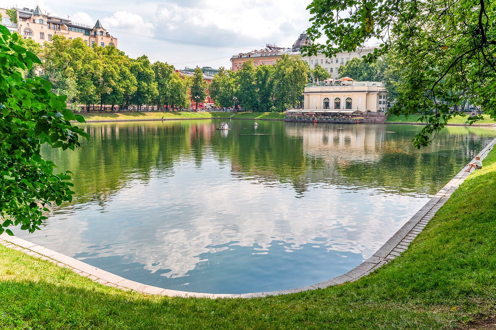 ВНУТРИ САДОВОГО КОЛЬЦА