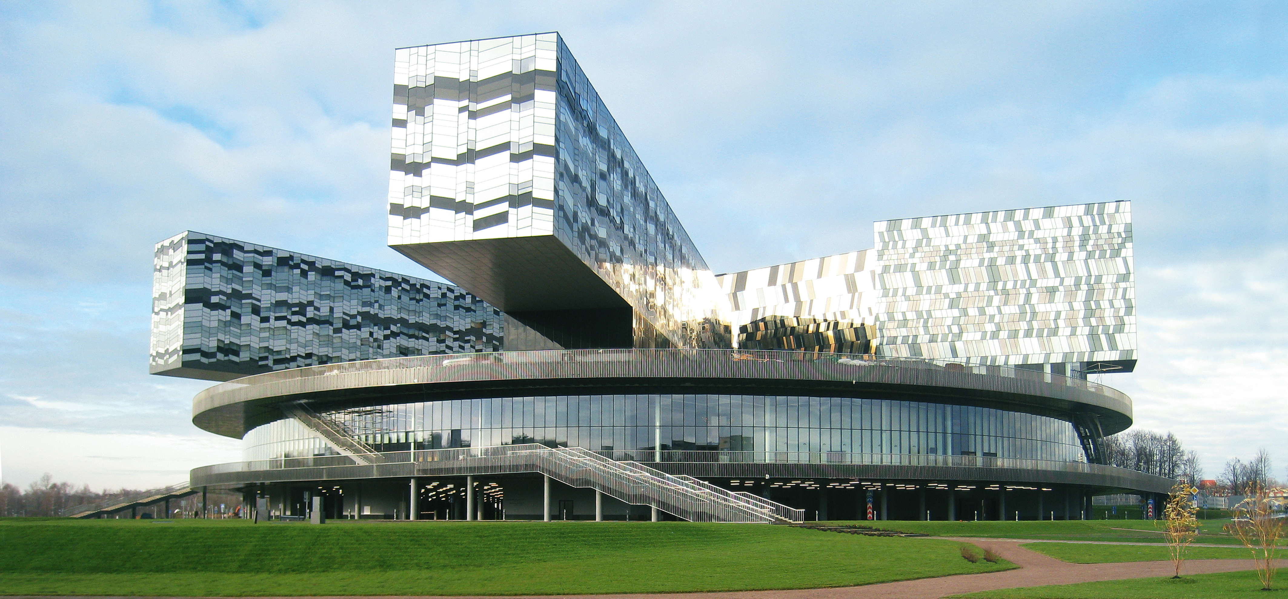 ЦЕНТР СКОЛКОВО