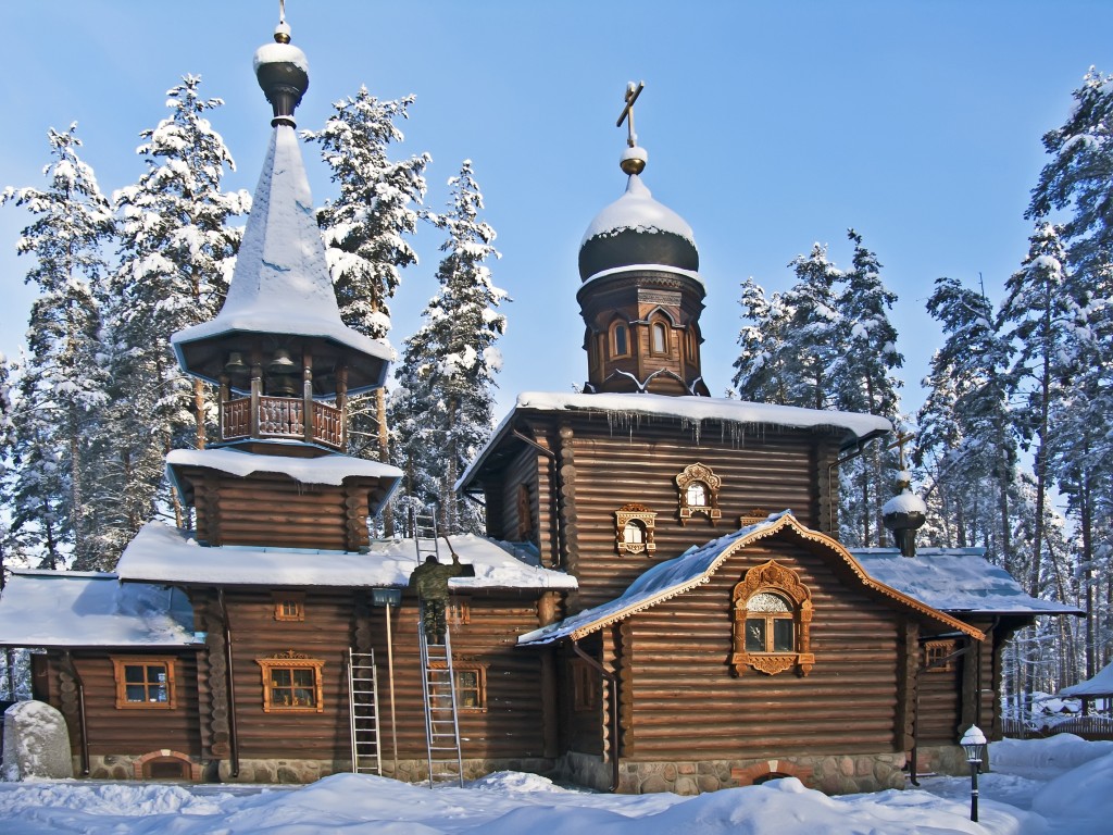 Церковь в приозерском районе. Храм Коневской иконы Божией матери. Храм Коневской Божией матери Карелия. Церковь Коневской иконы Божией матери в поселке Саперное. Храм в Саперном лен.обл Приозерского.