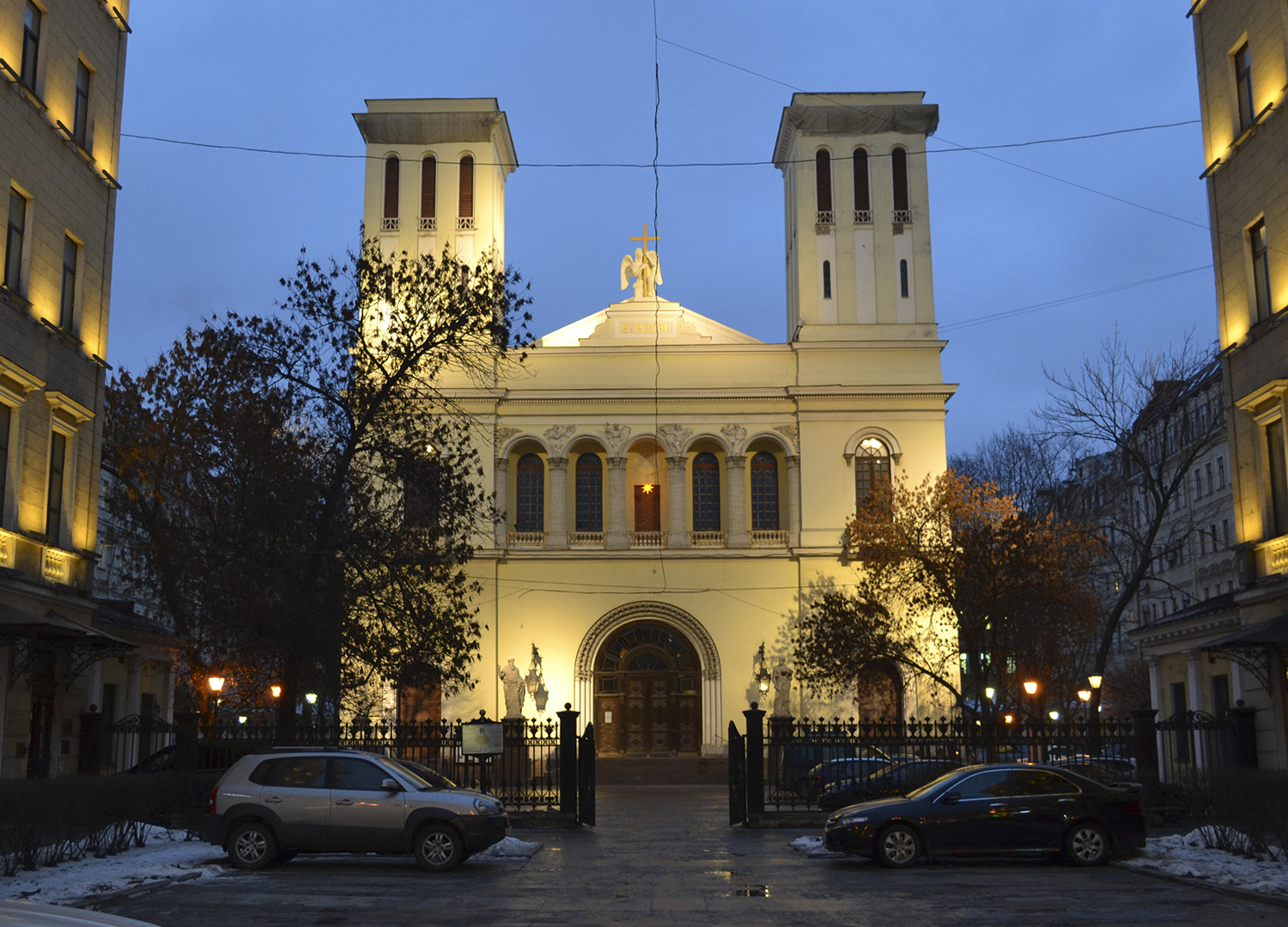 Церковь петра на невском. Лютеранская Церковь св Петра.