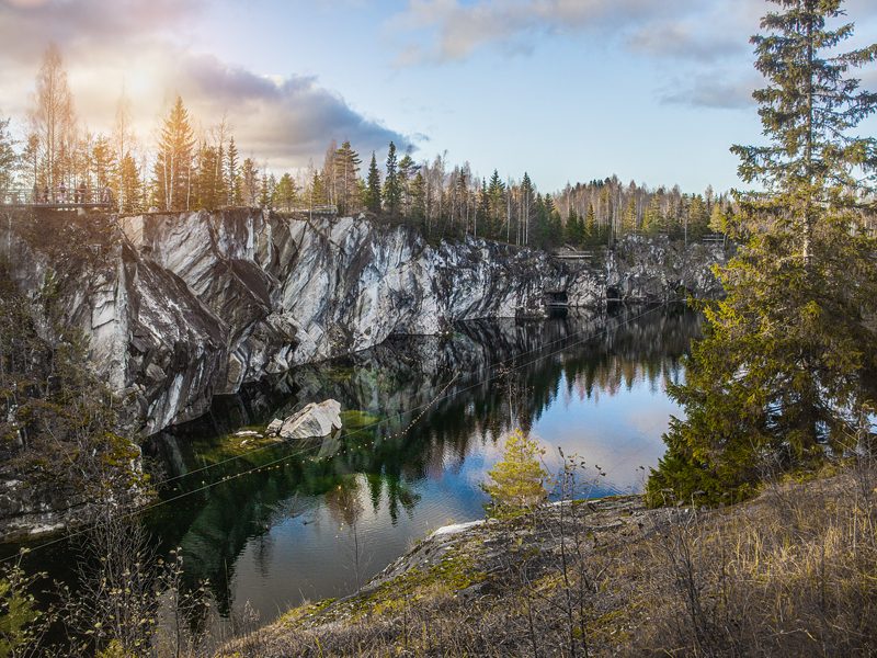 Сказка северной осени: день в Карелии (Сортавала – Горный парк Рускеала – Водопады Ахвенкоски)