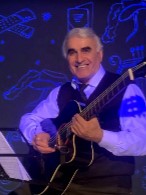 Моноспектакль - концерт КЕРИМА МАГОМЕДОВА  "Любимые песни СССР от 40х до 80х",