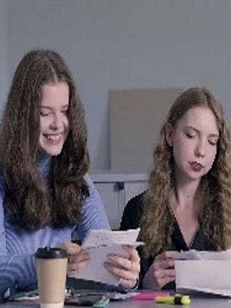 Спектакль "Моя студенческая история"