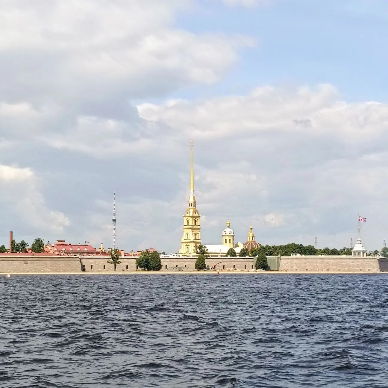Полуденный выстрел (МВ, катер)